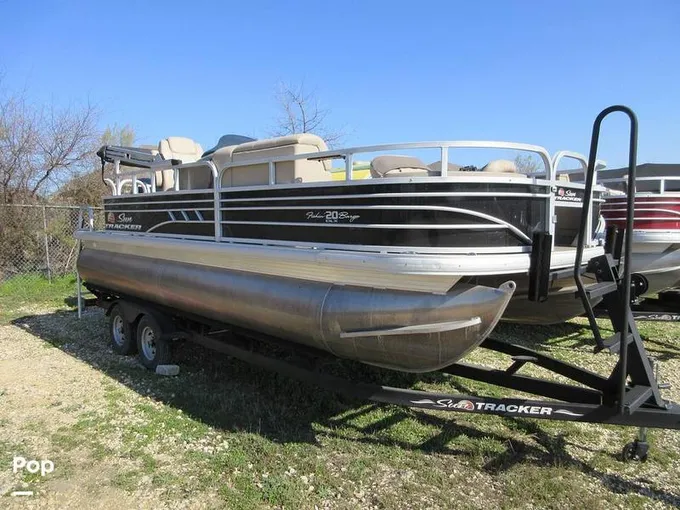 2023 Sun Tracker FISHING BARGE 20-DLX for Sale