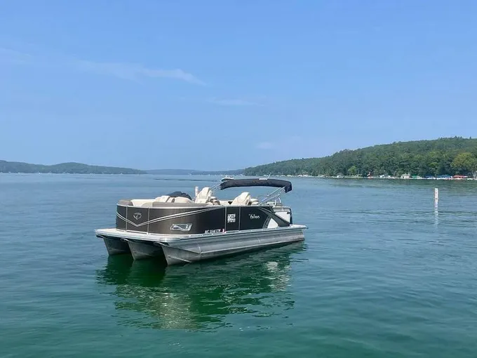 2023 Tahoe 2185 LTZ Quad Lounger for Sale
