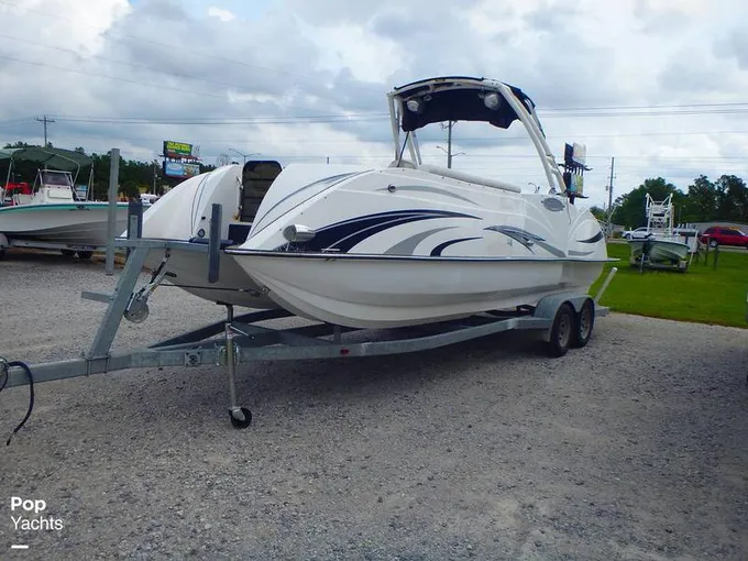 2018 Caravelle Razor 247 UR for Sale