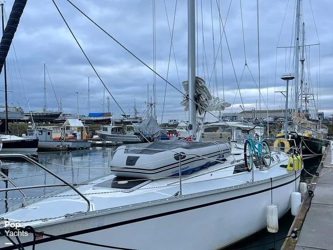 1988 Hunter Legend 40 for Sale