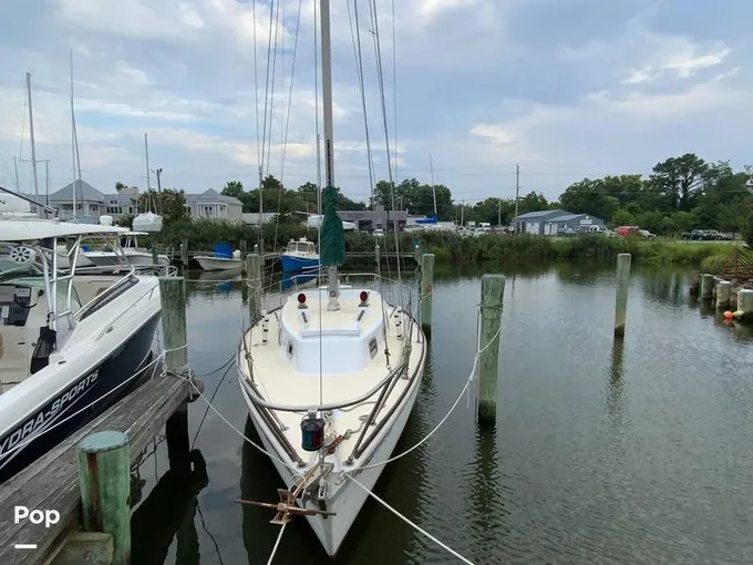 1975 Tartan 30 for Sale