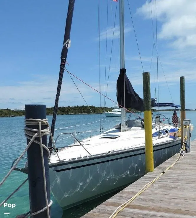 1988 Hunter 37 Legend for Sale