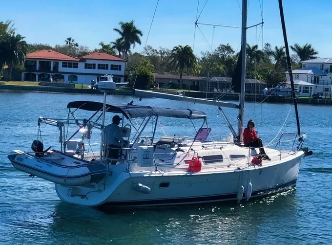 2006 Hunter 33 for Sale
