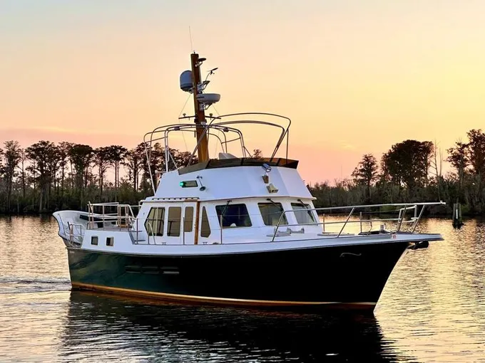 2006 SHANNON Fast Trawler for Sale