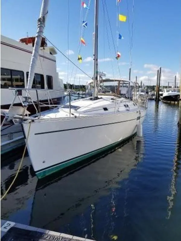 1998 Beneteau 352 for Sale