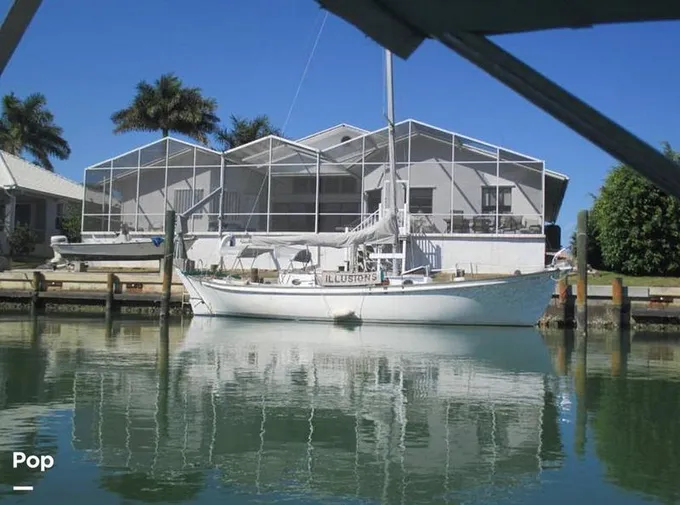 1990 Herreshoff 37 Diddikai for Sale
