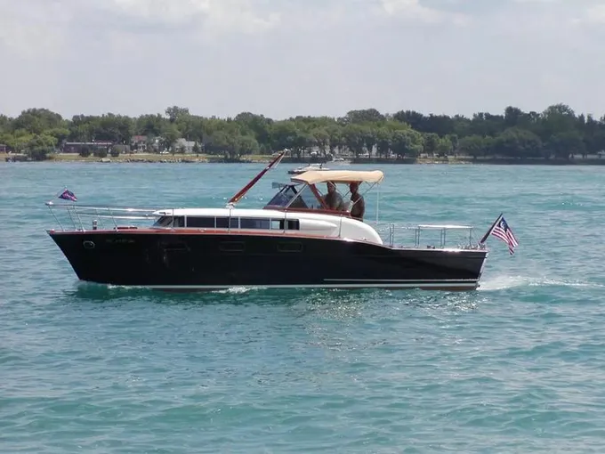 1957 Chris-Craft 33 Futura for Sale