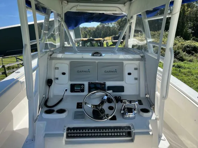 2016 Invincible Boats 39' for Sale