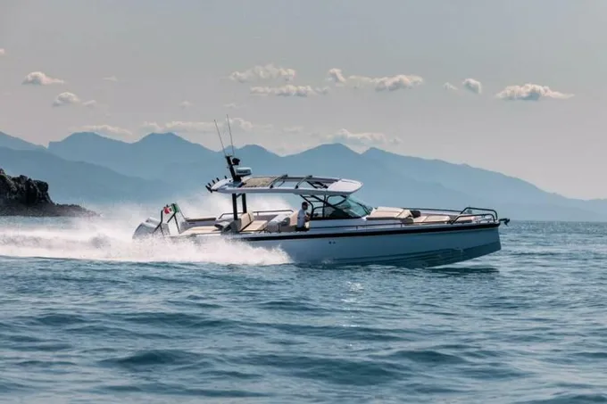 2024 Axopar 37 Sun Top for Sale
