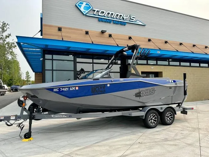 2023 Axis Boats T220 for Sale