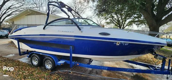 2006 Rinker 226 Captiva for Sale