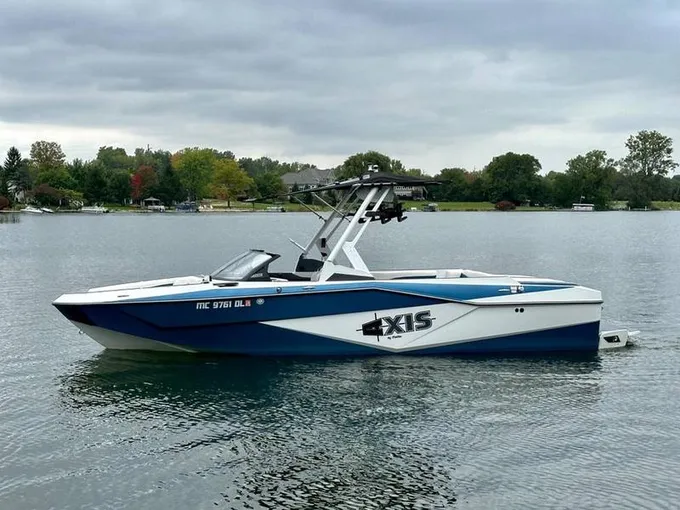 2023 Axis Boats T235 for Sale