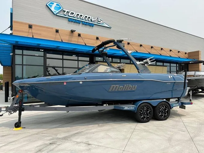2022 Malibu 23 LSV for Sale