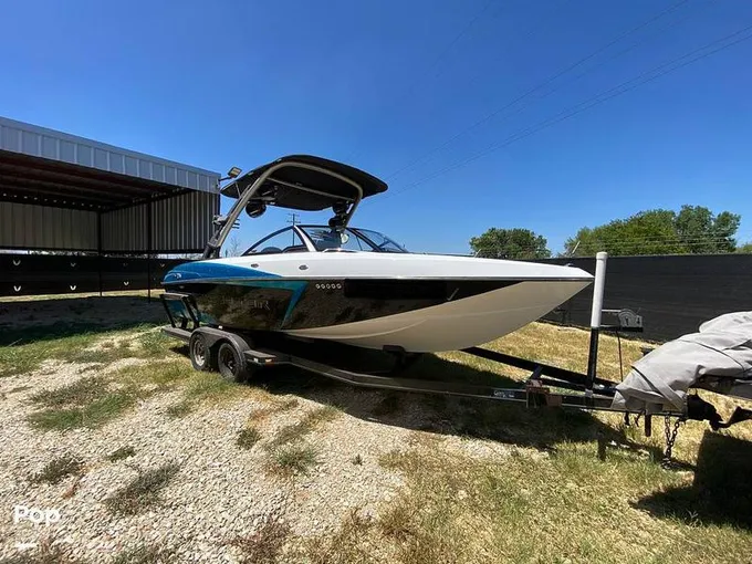 2016 Malibu VLX 22 for Sale