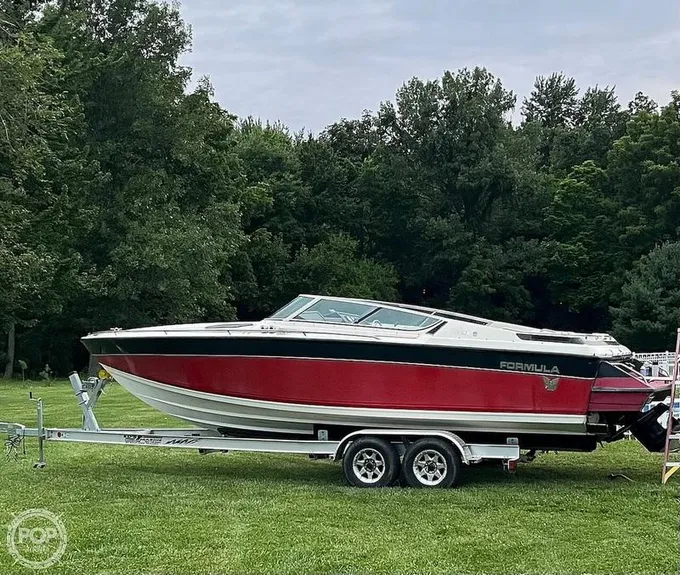1987 Formula 242 LS for Sale