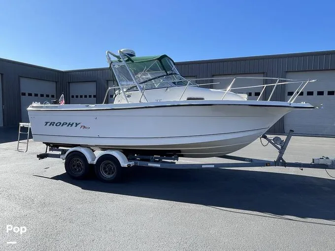 2004 Trophy Boats Pro 2352 Walkaround for Sale