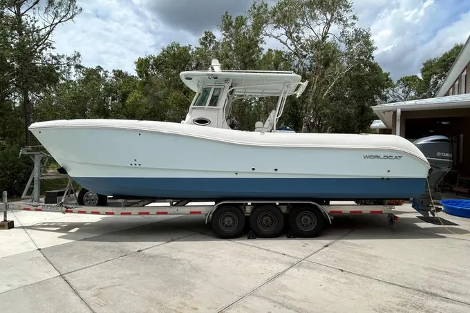 2018 World Cat 320 CC for Sale