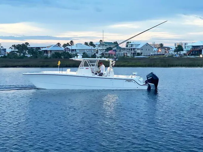 2021 Invincible Boats 35 Catamaran for Sale