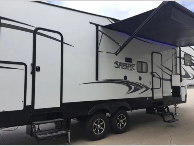 2018 Forest River Sabre 31BHT 37ft for Sale