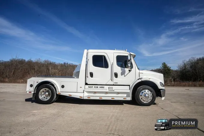 2011 Freightliner Sport Chassis Mft for Sale