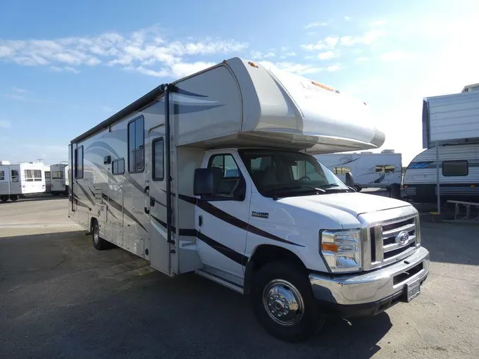 2018 Coachmen Leprechaun 319MB 32ft for Sale