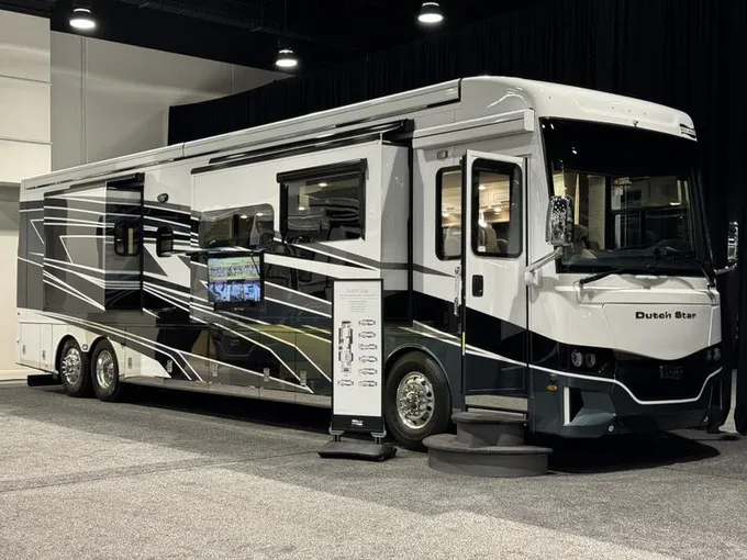 2025 Newmar Dutch Star 4325 for Sale