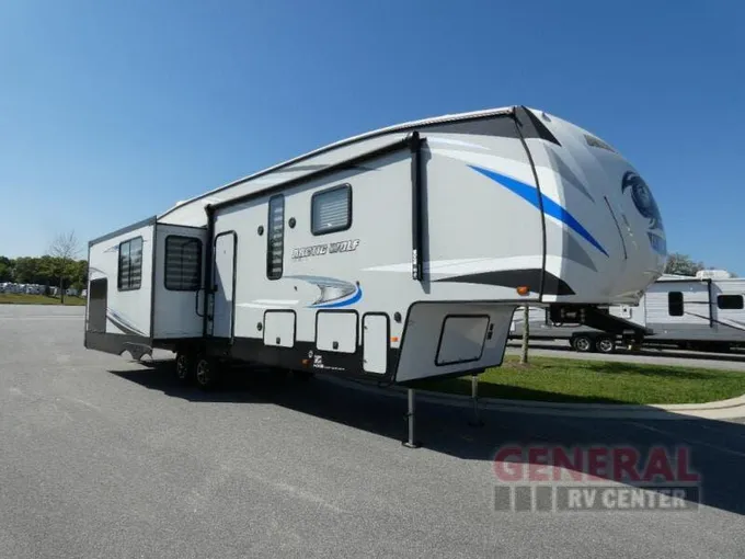 2021 Forest River Cherokee Arctic Wolf Suite 3550 for Sale