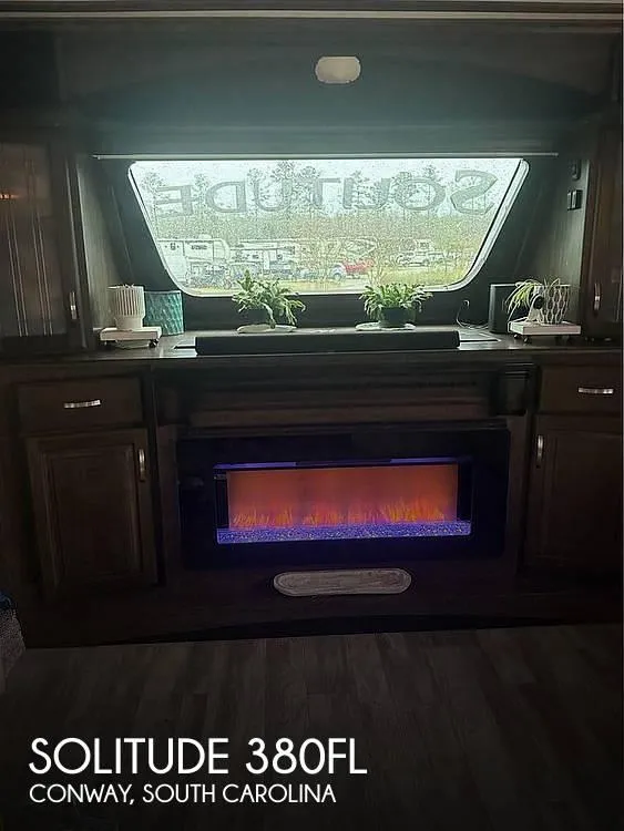 Grand Design Solitude 380FL Fifth Wheel 2019 for Sale