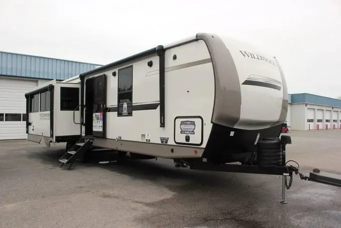 2024 Forest River Wildwood Heritage Glen 308RL 39ft for Sale