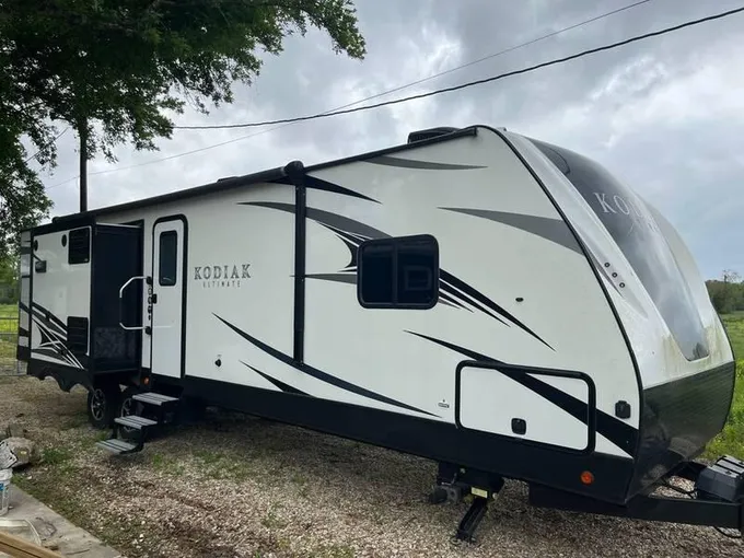 2018 Dutchmen Kodiak Ultimate 330BHSL 37ft for Sale
