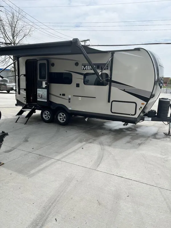 2024 Forest River Rockwood Mini Lite 2109S for Sale