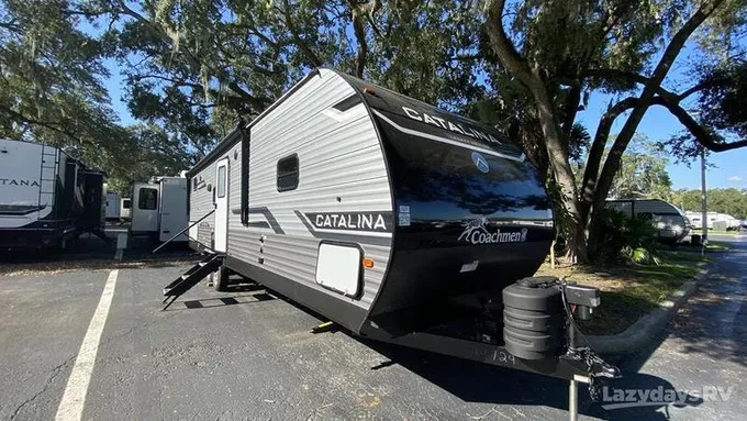 2024 Coachmen Catalina Legacy Edition 293TQBSCK for Sale