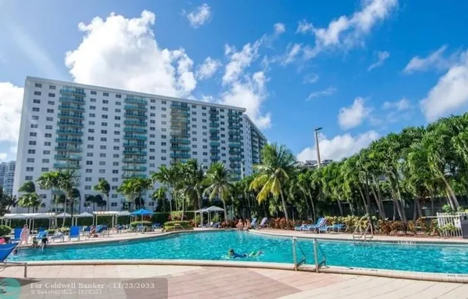 19370 Collins Ave #606, Sunny Isles Beach, FL 33160 - MLS F10410813 for Sale
