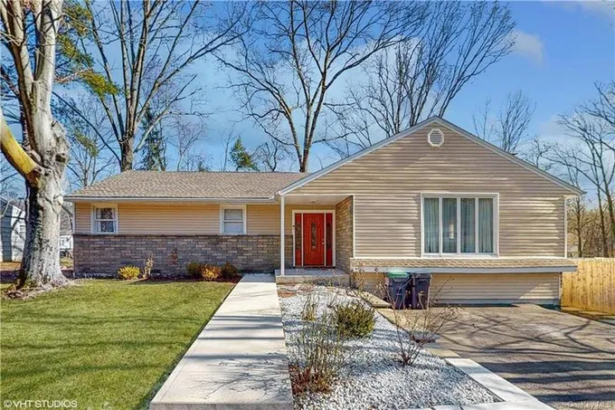 10 Marian Drive, Newburgh, NY 12550 for Sale