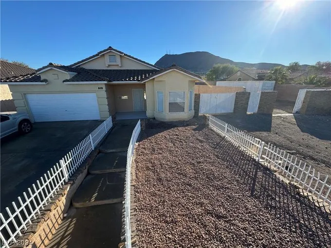 625 Coolidge Avenue, Henderson, NV 89015 for Sale