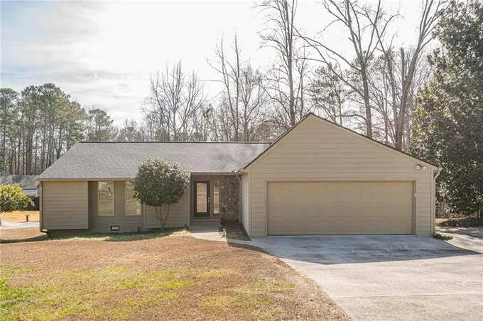 3042 Holly Mill Run, Marietta, GA 30062 for Sale