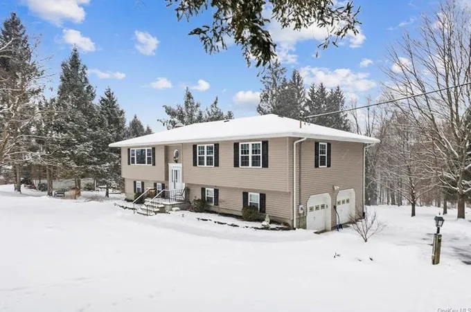 1037 N Horsepound Rd, Carmel, NY 10512 - MLS H6280335 for Sale