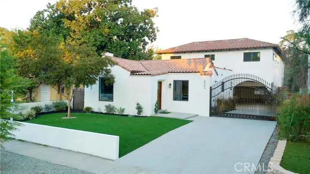 4944 Denny, North Hollywood CA 91601 for Sale