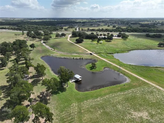 11001 Highway 36, Bellville, TX 77418 for Sale