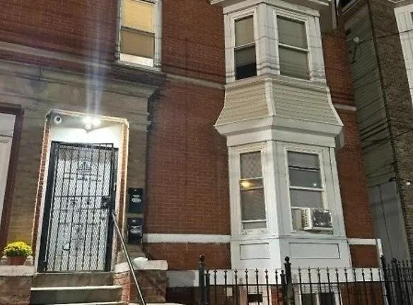 165 Sherman Ave - Newark, NJ 07114 - Home For Rent