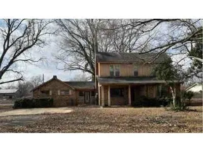 W 9th St for Sale