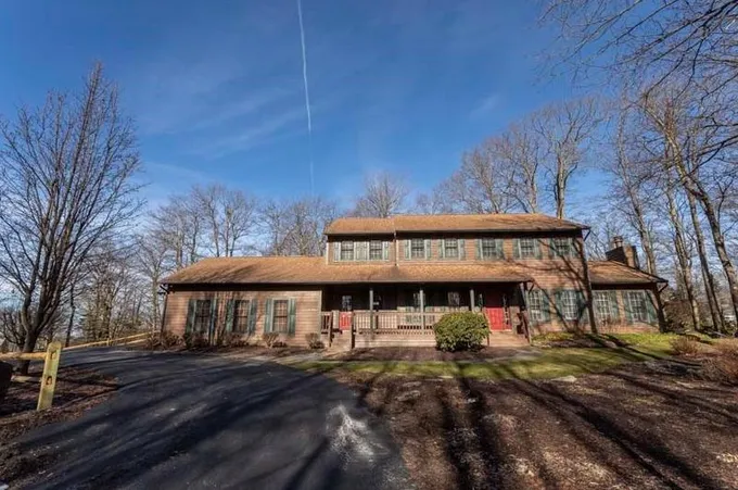 2310 Southridge Dr, Hidden Valley, PA 15502 - MLS 1640158 for Sale