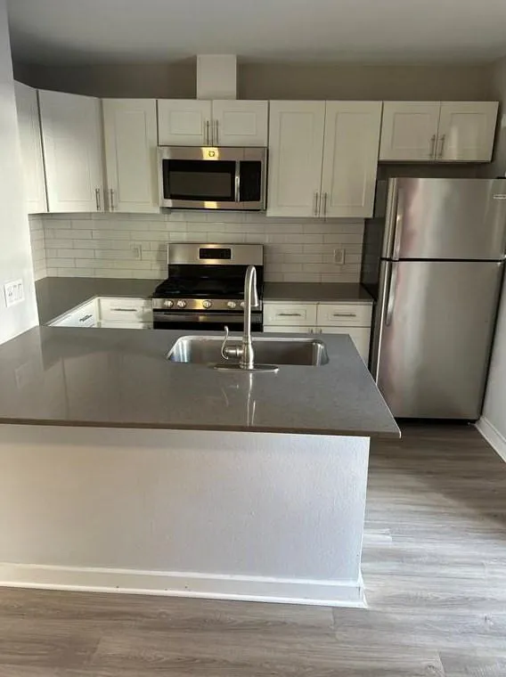 809 Tirado St #123, Austin, TX 78752 - MLS 8658708 for Rent
