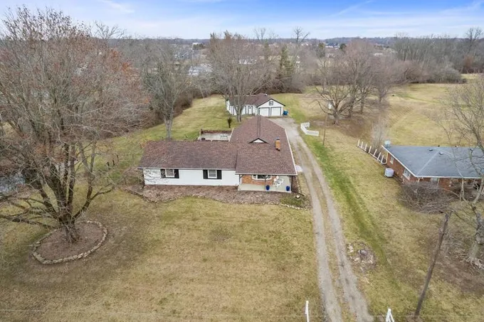 7914 West 300 South, New Palestine, IN 46163 for Sale