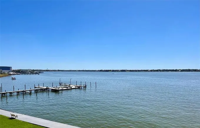 3663 Nasa Road 1 604, Seabrook, TX 77586 for Sale