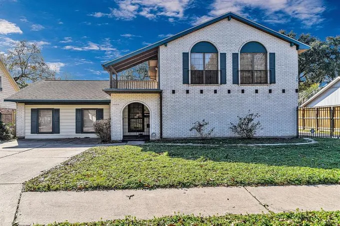 2106 N Fisher Ct, Pasadena, TX 77502 for Sale