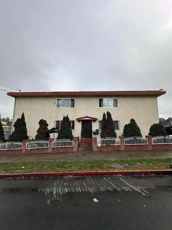 2670 25th AVE, OAKLAND, CA 94601  613287472 for Sale