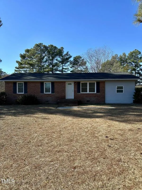 291 CLUB POND RD, Raeford, NC 28376 Single Family Residence For Sale  MLS# 10004290