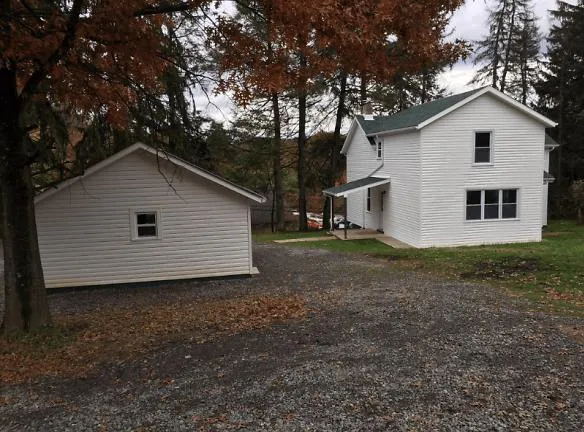 3420 Harts Run Rd - Glenshaw, PA 15116 - Home For Rent
