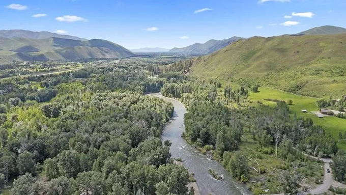 313 Starweather Dr, Blaine County, ID 83333  623184694 for Sale